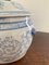 Frasco chino de porcelana azul y blanca con acabado de perro Foo, Imagen 3