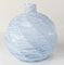 Italienische Mid-Century Modern Vase aus Murano-Kunstglas in Weiß & Blassblau 2