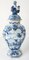Vase Hexagonal Garniture Bleu et Blanc Rococo de Delft, Pays-Bas, 18ème Siècle 2