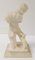 Grand Tour Geschnitzte Alabastersteinfigur eines Jungen mit Welpen und Hund, 19. Jh. 4