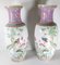 Chinesische Famille Rose Dekorative Chinoiserie Vasen, 20. Jh., 2er Set 2