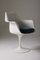 Weißer Tulip Sessel von Eero Saarinen 3