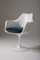 Weißer Tulip Sessel von Eero Saarinen 2