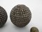 Dos bolas de Lyon en boj con tachuelas y piedra Jack, Imagen 5