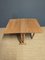Tisch mit gestreiftem Fensterladen aus Holz 3