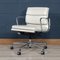 Ea217 Stuhl aus Weißem Snow Leder von Eames für Vitra, 2000 21