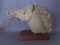 Emilia Parea, Escultura de cabeza de caballo, años 60, Granito y papel maché sobre base de madera, Imagen 12