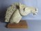 Emilia Parea, Escultura de cabeza de caballo, años 60, Granito y papel maché sobre base de madera, Imagen 8