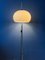 Lámpara de pie Mushroom Mid-Century con pantalla de vidrio acrílico blanco, Imagen 5