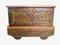 Cassettiera mercantile su ruote in legno intagliato e dipinto, Immagine 1