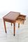 Kleiner antiker Schreibtisch oder Beistelltisch aus Nussholz 3