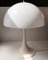 Lampada da tavolo Pantella vintage bianca di Verner Panton per Louis Poulsen, Immagine 2