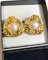 Orecchini vintage grandi rotondi dorati con perle finte e motivo CC di Chanel, set di 2, Immagine 1