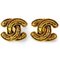 Goldene Vintage Cc Mark Ohrringe im Matelasse Stil von Chanel, 2 . Set 1
