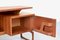 Teak Schreibtisch mit schwebender Tischplatte von G-Plan, 1960er 6