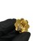 Orecchini 96p Coco Mark vintage in oro con incisione di Chanel, set di 2, Immagine 2