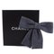 Blaue Damenbrosche mit Schleife von Chanel 7