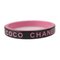 Bracciale CC Mark in resina nera con logo rosa di Chanel, Immagine 1