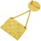 Spilla con motivo borsa Here Mark Matelasse placcata in oro di Chanel, Immagine 2