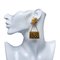 Orecchini Chanel Cocomark Matelasse con catena, orecchini da donna placcati in oro, set di 2, Immagine 2