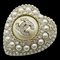 Broche de corazón de perlas falsas de Chanel, 2022, Imagen 1