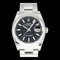 Armbanduhr mit leuchtend schwarzem Zifferblatt von Rolex 1