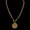 Goldene Halskette von Chanel 1