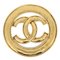 Spilla rotonda intagliata CC di Chanel, Immagine 1