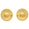 Aretes con botones de oro de Chanel. Juego de 2, Imagen 1
