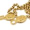 Goldene Halskette mit CC-Anhänger von Chanel 3