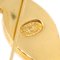 Spilla grande Turnlock color oro di Chanel, Immagine 4