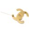 Spilla grande Turnlock color oro di Chanel, Immagine 3