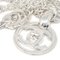 Ciondolo Turnlock rotondo con catena in argento di Chanel, Immagine 2