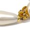 Pendientes colgantes de perlas artificiales de Chanel con clip 95A 142151. Juego de 2, Imagen 2