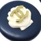 Pendientes de concha de botón negros Chanel con clip 96C 123153. Juego de 2, Imagen 2