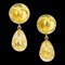 Orecchini pendenti Chanel dorati 25 gialli 190297, set di 2, Immagine 1