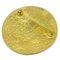 Broche con medallón dorado de Chanel, Imagen 3