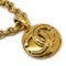 Collar con colgante de cadena con medallón dorado de Chanel, Imagen 2