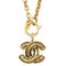 Gesteppte CC Halskette mit goldenem Kettenanhänger von Chanel 2