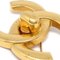 Broche Turnlock dorado de Chanel, Imagen 2