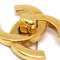 Goldene Drehverschlussbrosche von Chanel 2