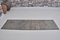 Alfombra de pasillo turca tejida a mano en gris, años 60, Imagen 9