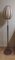 Lampada da terra Mid-Century con base impiallacciata in noce con venature in ottone e paralume in tessuto beige-marrone, Germania, anni '60, Immagine 1