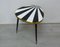 Petite Table d'Appoint Mid-Century en Forme de Triangle avec Motif Sunburst Blanc et Noir, 1960s 3