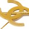 Broche con forma de corazón con arco y flecha en dorado de Chanel, Imagen 2