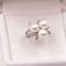Vintage 14 Karat Weißgold Ring mit Drei Perlen und Diamanten, 1960er 3