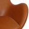 Egg Chair aus Nussholz Grace Leder von Arne Jacobsen 17
