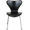 Sedie Seven in pelle nera di Arne Jacobsen, anni '90, set di 6, Immagine 2