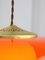Lámpara colgante italiana Mid-Century moderna de latón y vidrio naranja, años 60, Imagen 11