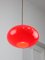 Lámpara colgante italiana Mid-Century moderna de latón y vidrio rojo, años 60, Imagen 6